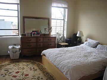 2nd image of 205 Luquer St APT 4R
