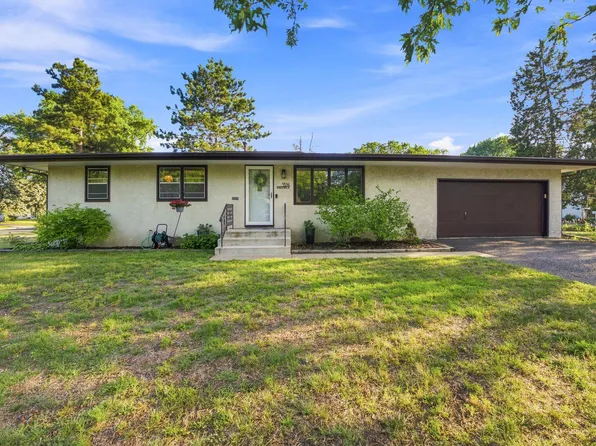 5324 Horizon Dr NE, Fridley, MN 55421