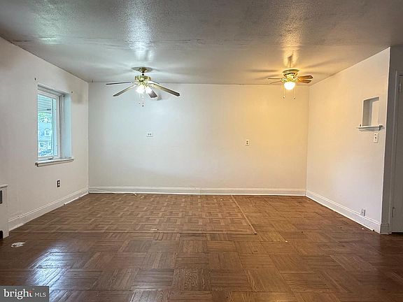 3rd image of 1163 Callowhill St