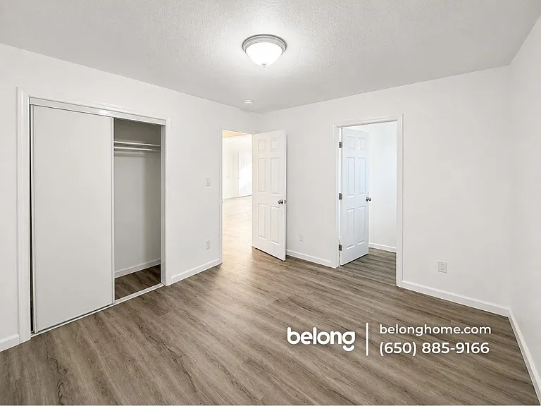 26792 Clarkford St — Photo 4
