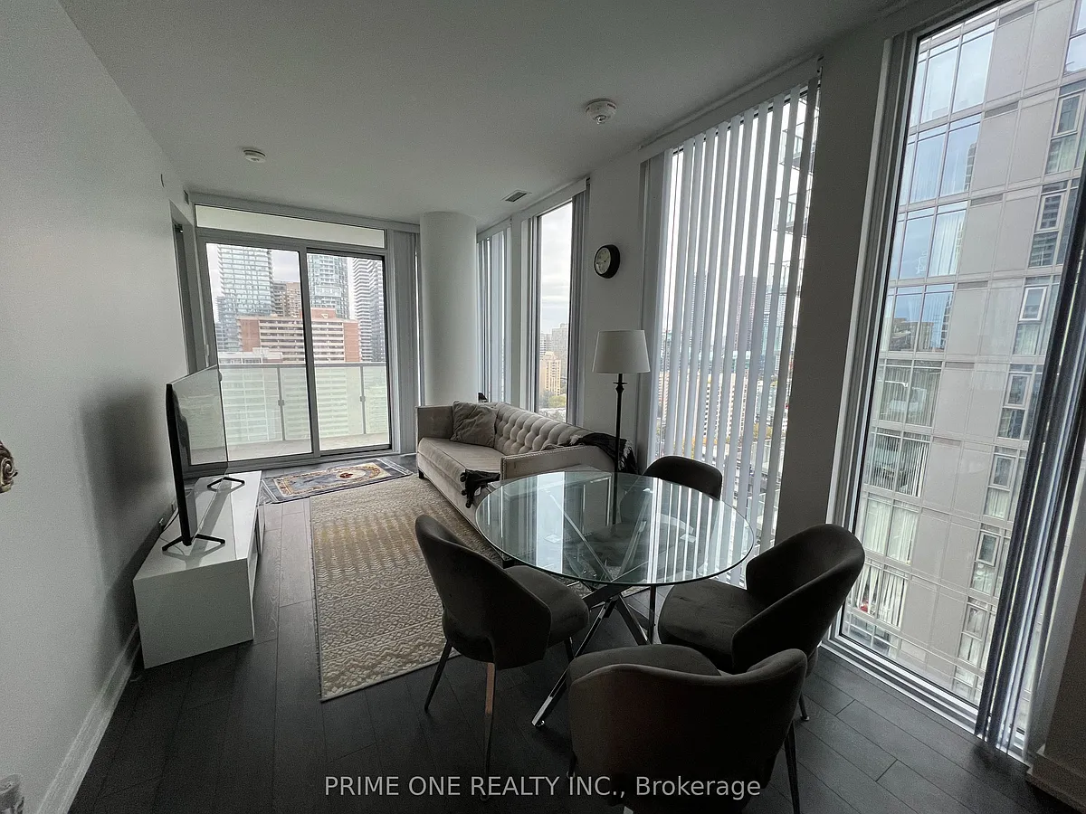 Building Photo - 28 Wellesley St E #2507