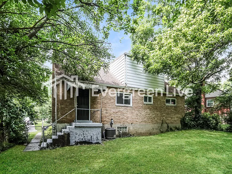 1226 Toluca Ct — Photo 15