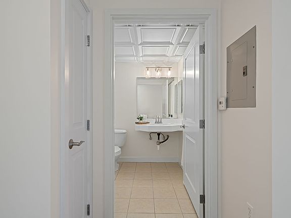 4th image of 1080 Park Blvd Unit 409