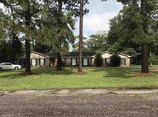 1 Bateman Cir, Foley, AL 36535