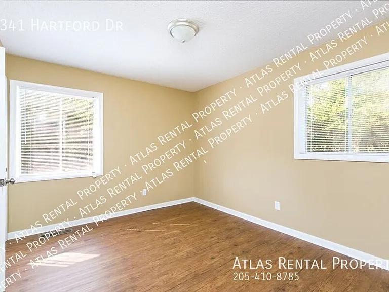 1341 Hartford Dr — Photo 11