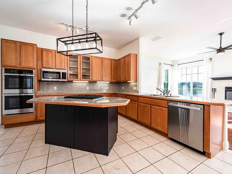 4806 E Lake Reserve Blvd — Photo 32