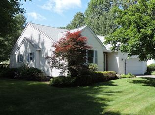 2 Abbewood Dr #2, Enfield, CT 06082