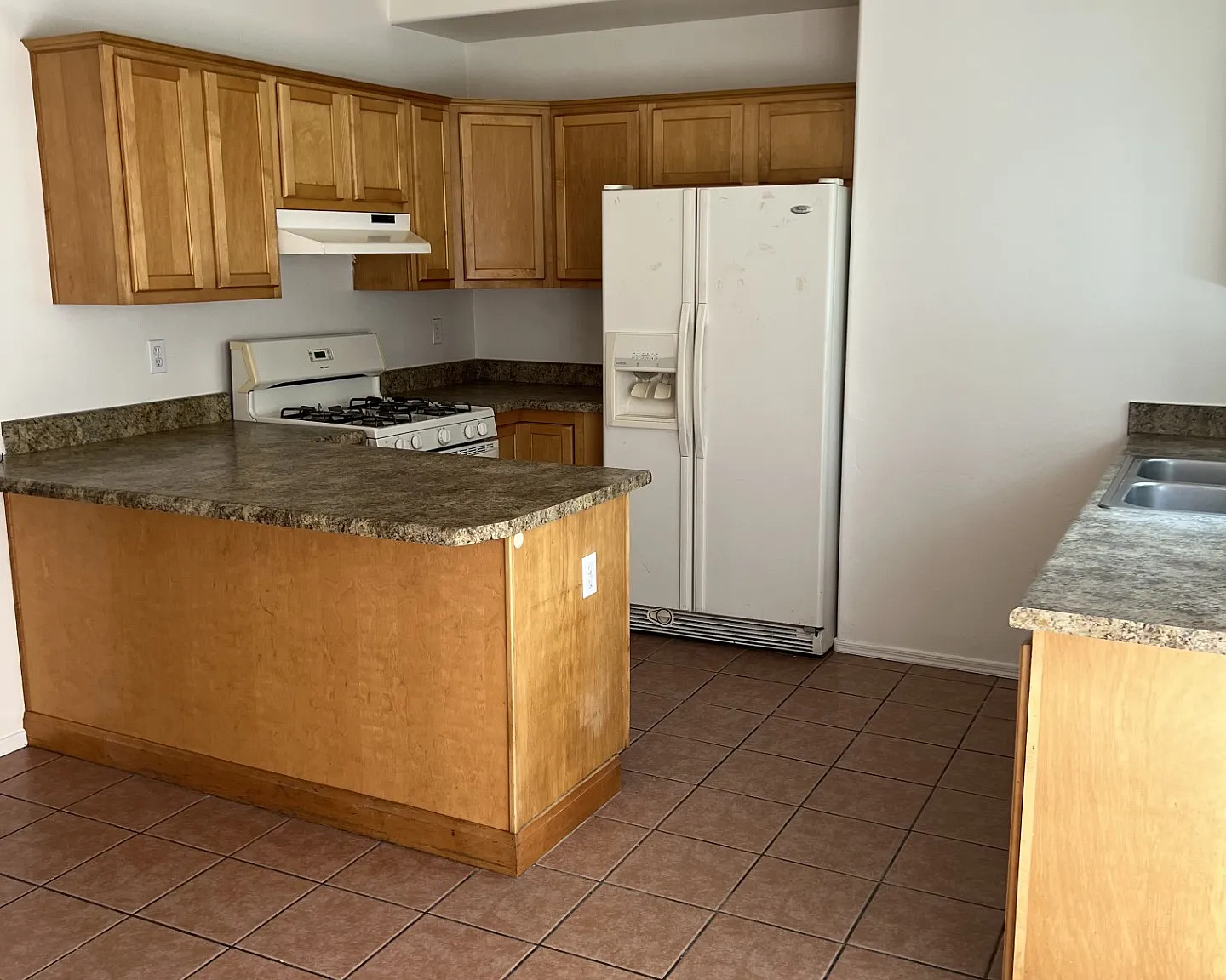 3 bed, $1,495 — Photo 2