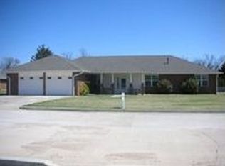 703 Cambridge, Sulphur, OK 73086