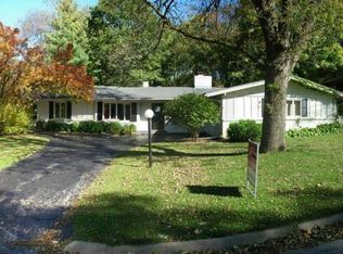 3333 Alta Vista Rd, Rockford, IL 61107