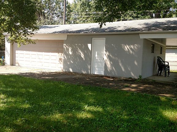 LARGE 2 DOOR GARAGE