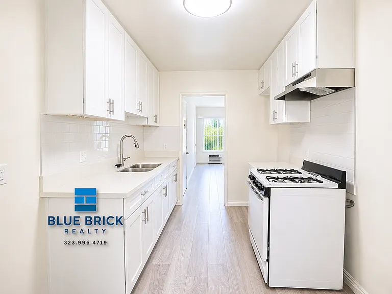 122 N Adams St #18 — Photo 2