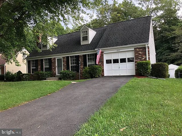 5803 Portland Dr — Photo 2