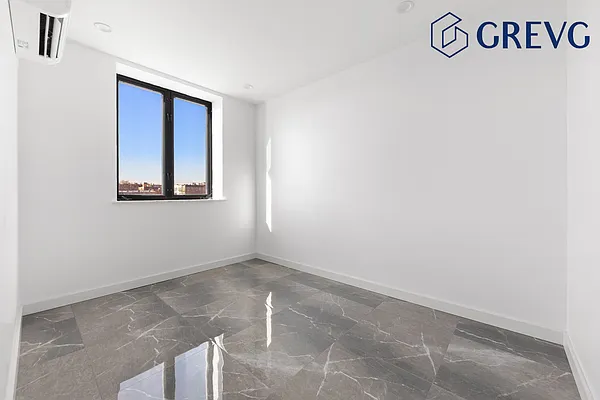 Sold by Global Real Estate Ventures Group LLC | media 10