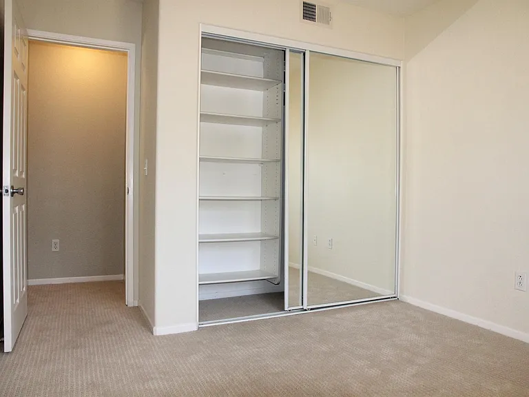 10362 Wateridge Cir #326 — Photo 31