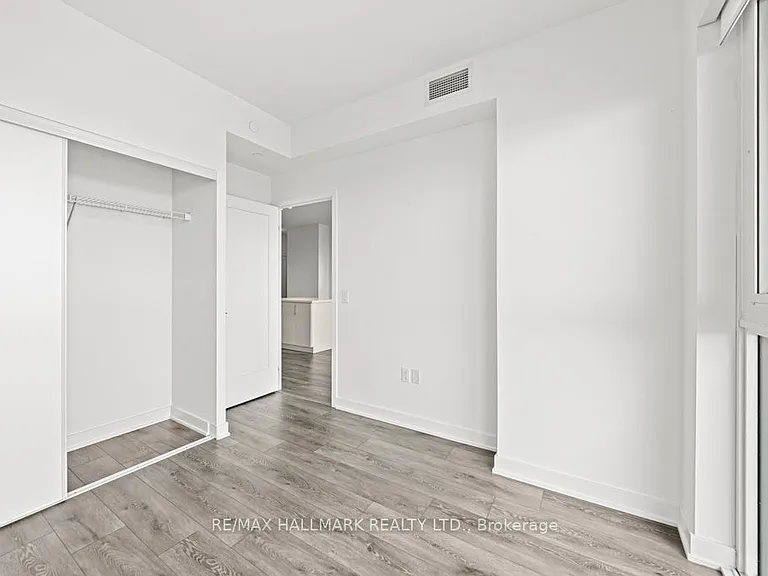 105 Oneida Cres #2607 — Photo 15