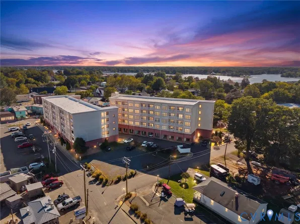 103 Irving Ave N #203, Colonial Beach, VA 22443