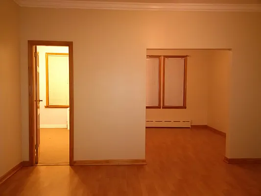 Rented by Halvatzis Realty | media 34