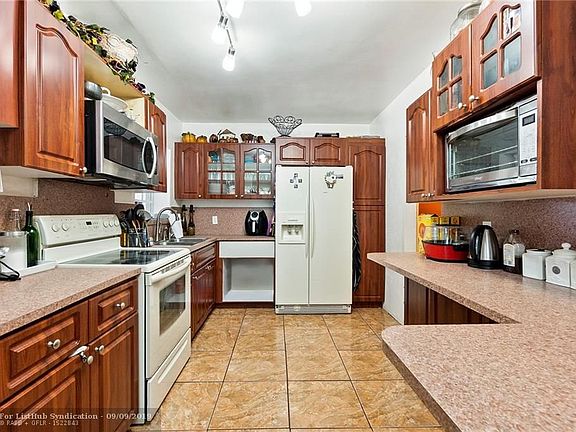 3rd image of 3021 NW 152nd Ter