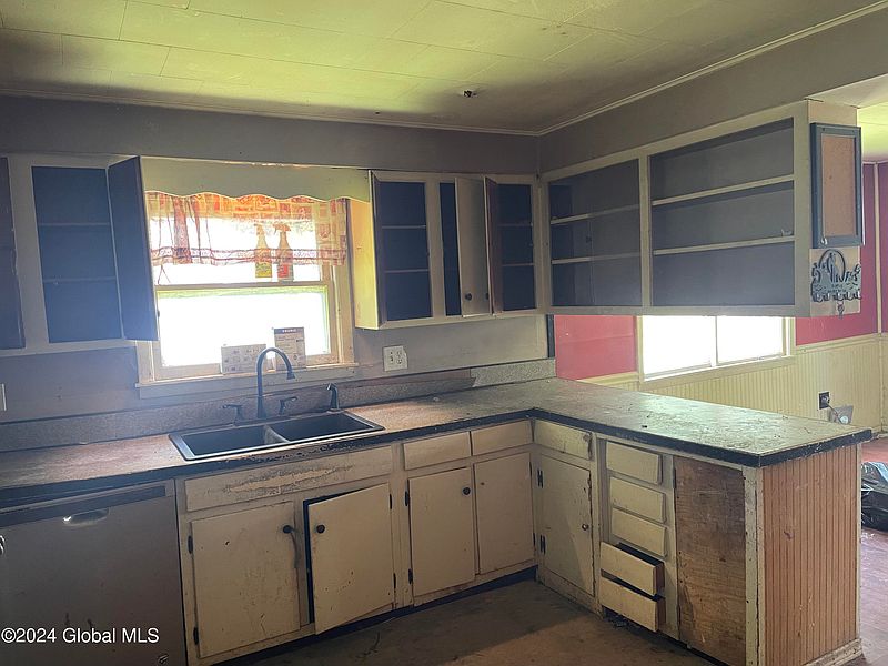 2nd image of 117 Dolan Avenue