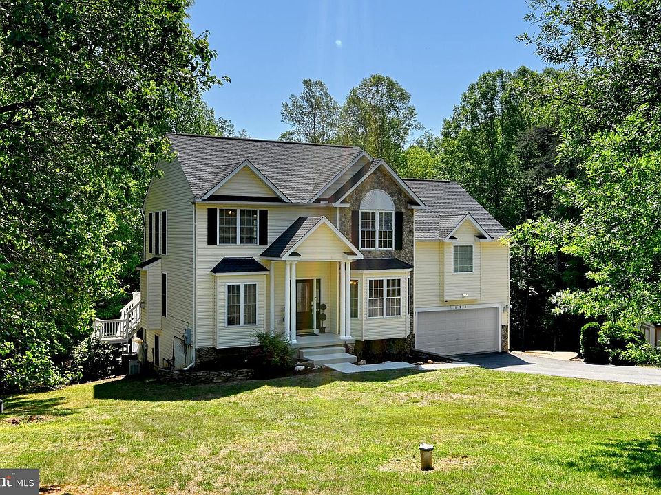1st image of 121 Brounaugh Ln