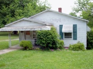 304 E Lime St, Blacksburg, SC 29702
