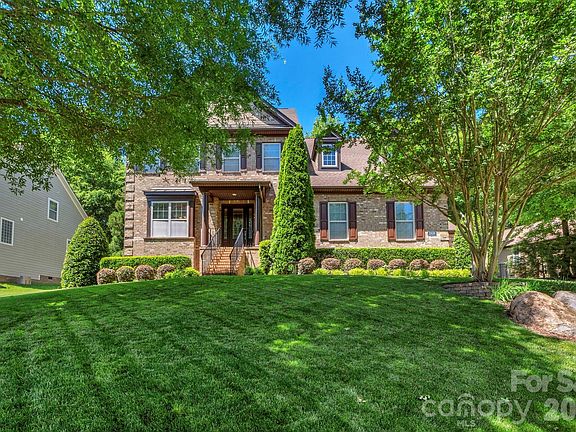 2nd image of 12820 Elkhorn Dr