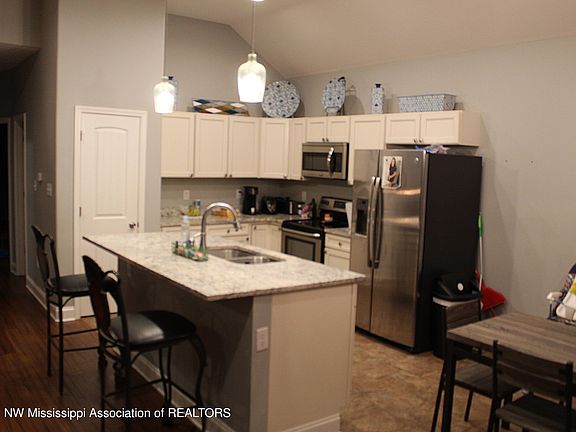 4th image of 1291 Shetland Dr