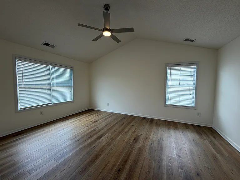 3892 Plymouth Rock Dr — Photo 12