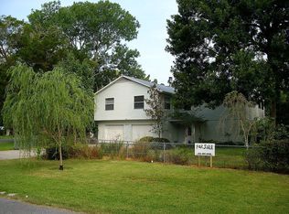 6063 Palm Creek Dr, Weeki Wachee, FL 34607