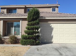 13624 Fox Point Rd, Victorville, CA 92392