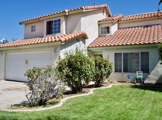 36520 Rozalee Dr, Palmdale, CA 93550