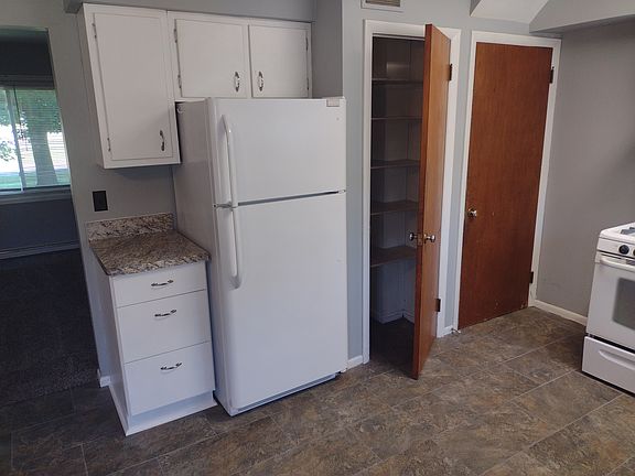 New Kitchen Tiled Floor & new Kitchen Counter Tops