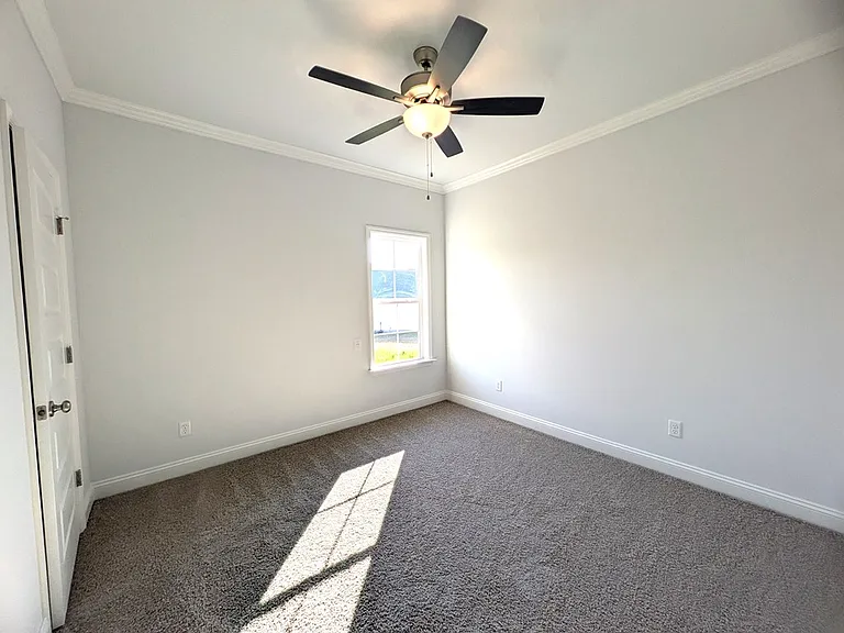 111 Nicole Britt Dr — Photo 24