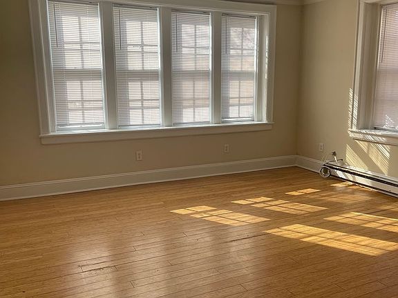 5th image of 830 Westover Ave APT 3