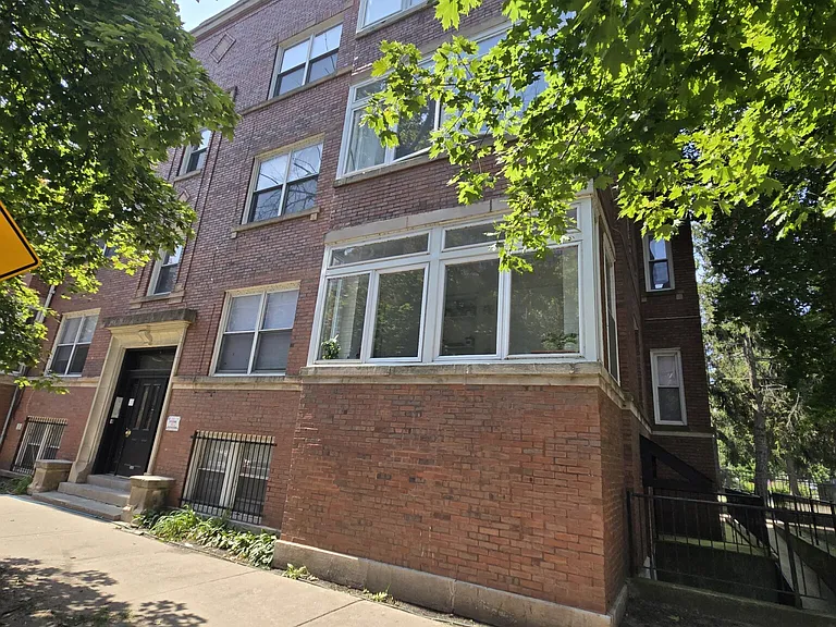 7460 N Greenview Ave #2 — Photo 14