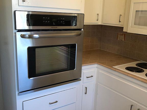 4th image of 542 Columbia Ave APT 1