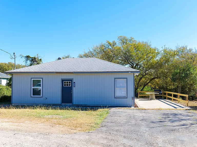 10201 Shane Dr — Photo 5