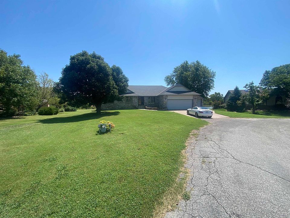 1st image of 6 Hoylake Ct