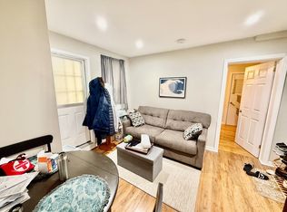 220 Hanover St APT 5, Boston, MA 02113