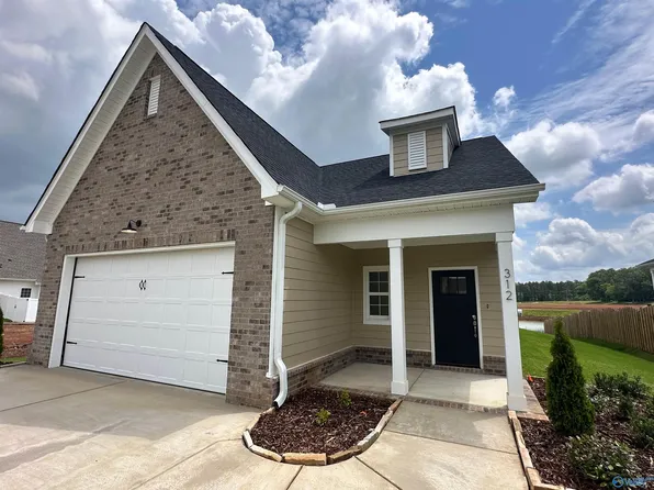 312 Shadow Ct, Huntsville, AL 35824