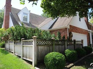 1507 Crossgate Dr, Lawrence, KS 66047