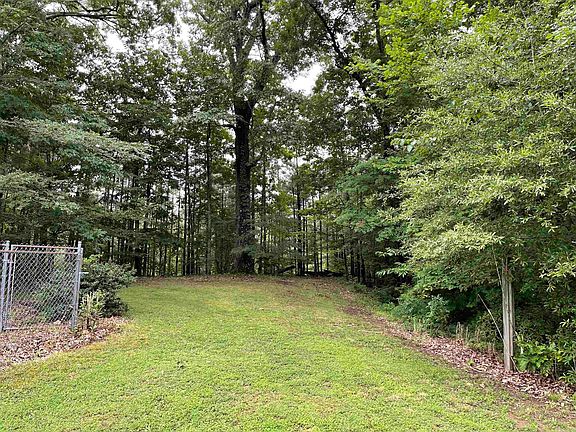 4th image of 2928 Mary Dr
