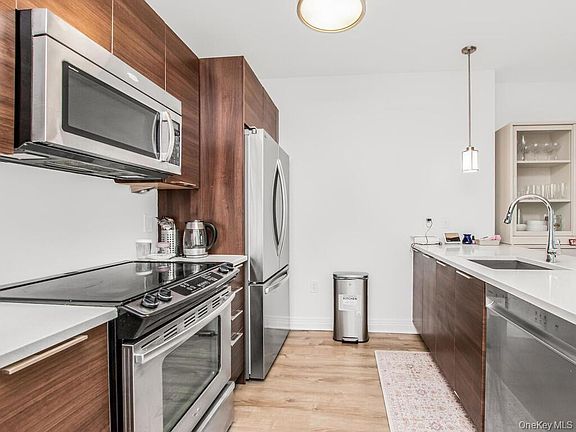 2nd image of 701 Ridge Hill Boulevard #11C