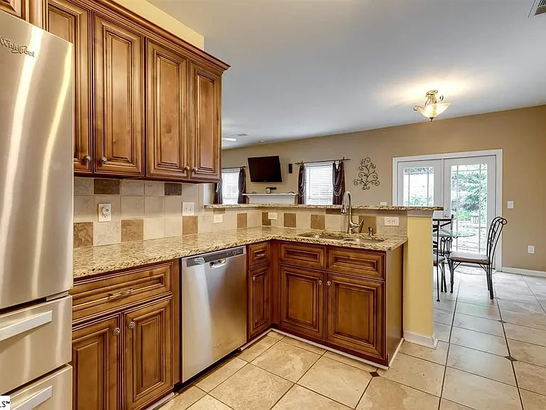 14 Farm Brook Way — Photo 8