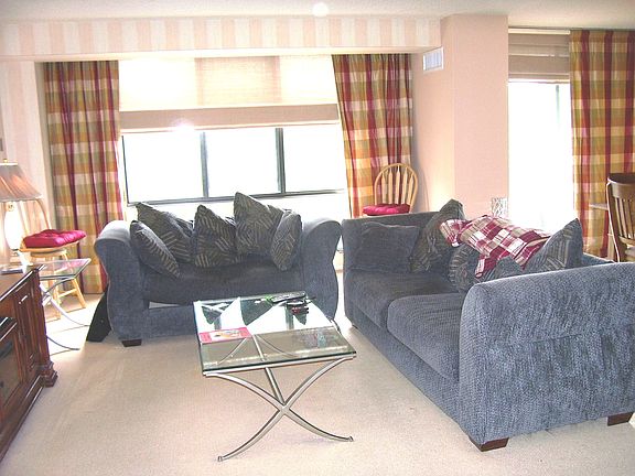 Living - Southern Exposure