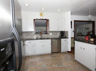 303 Broad St, Akron, PA 17501