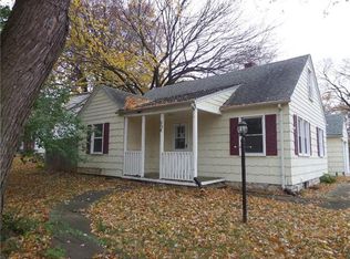 830 County Line Rd, Kansas City, KS 66103
