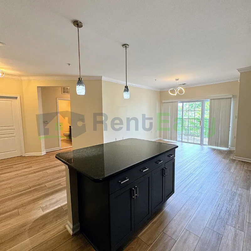 2 bed, 2.0 bath, 1084 sqft, $2,095 — Photo 4