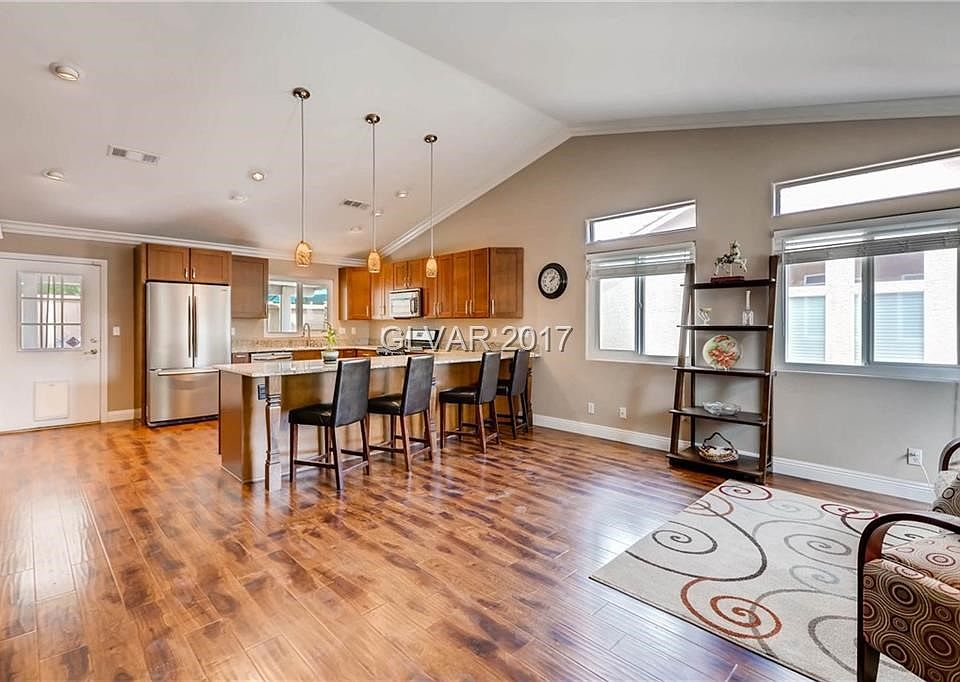 1st image of 7932 Thorne Pine Ave